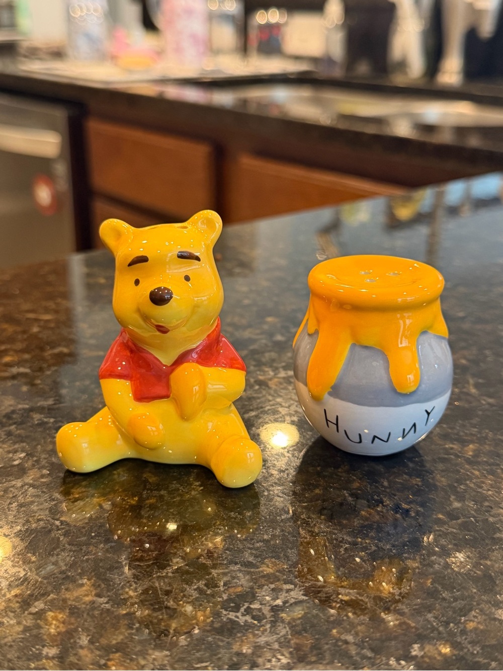 Disney Winnie the Pooh Yellow Salt & Pepper Set